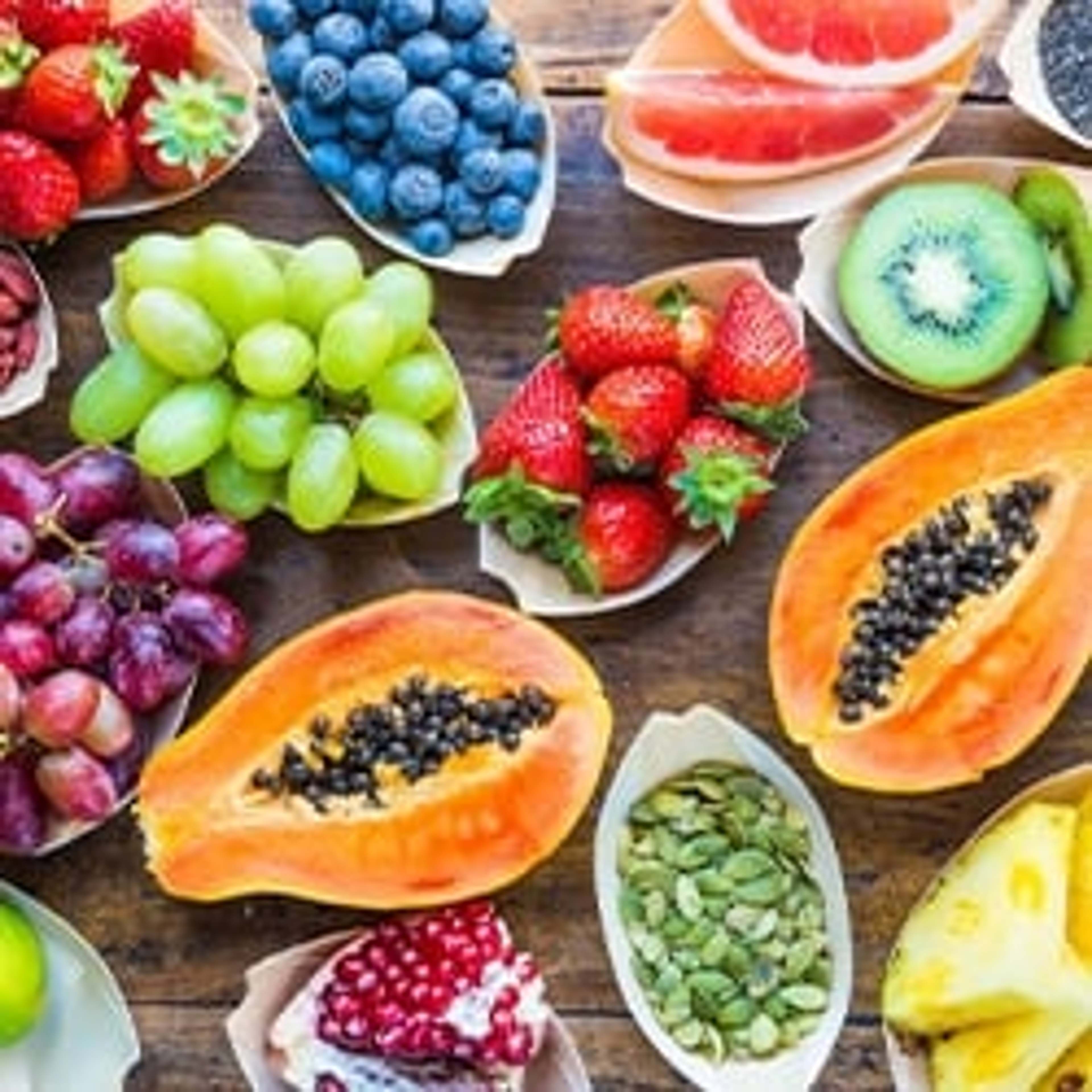 I superfrutti contengono una quantità superiore alla media di sostanze vitali e sono potenti antiossidanti nella lotta contro i radicali liberi.